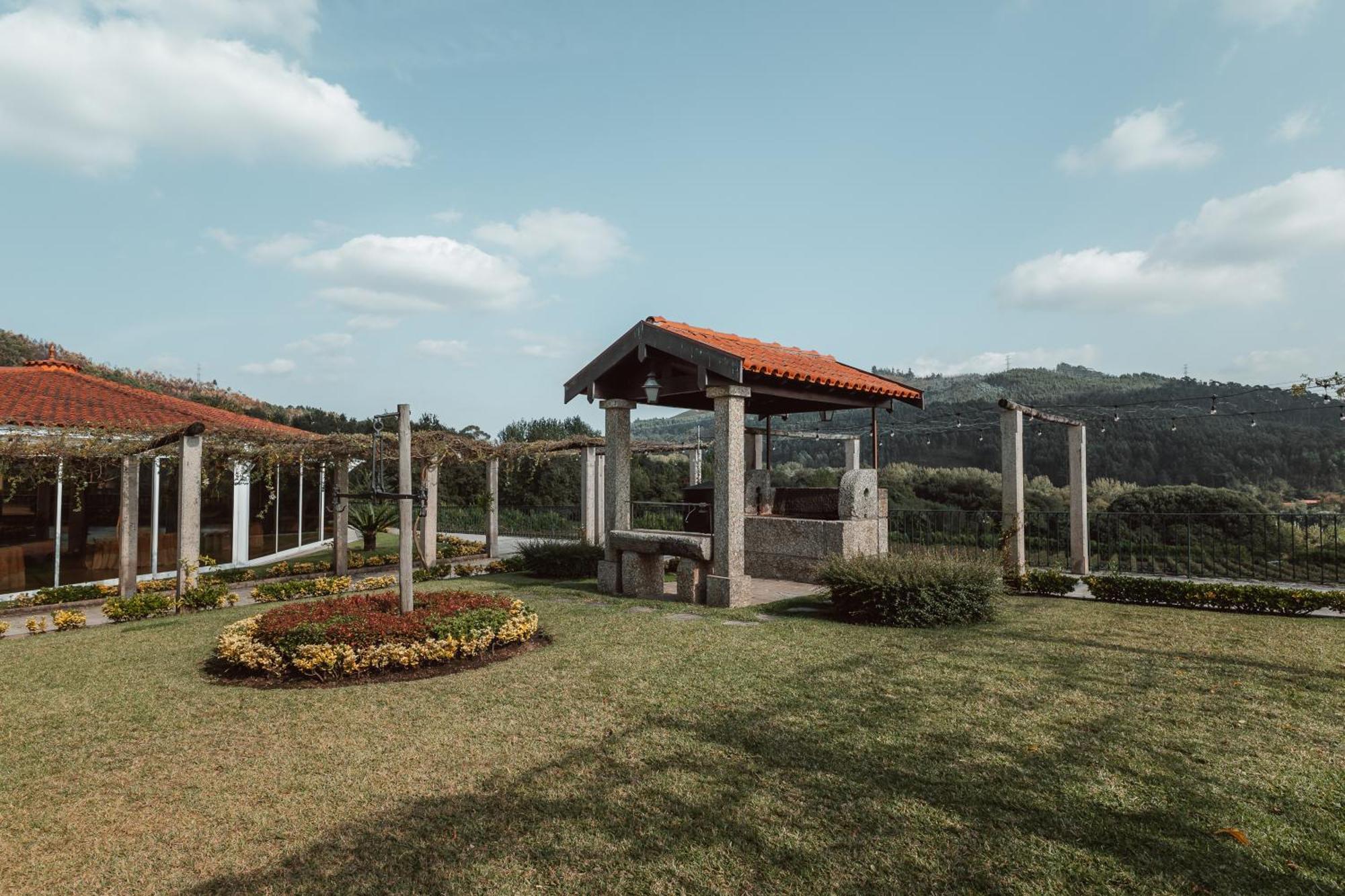 Вилла Quinta Da Eira Do Sol Гимарайнш Экстерьер фото