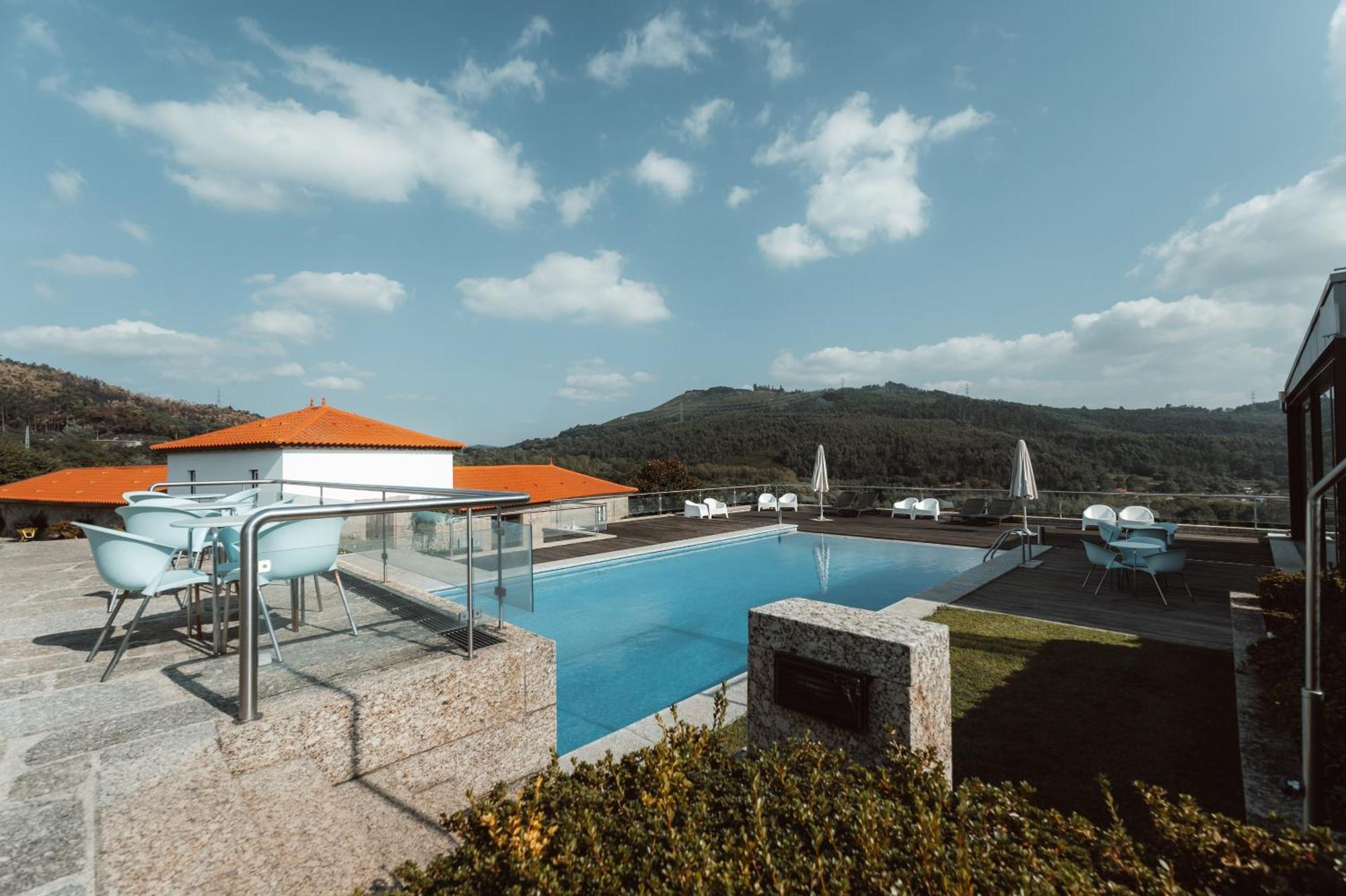 Вилла Quinta Da Eira Do Sol Гимарайнш Экстерьер фото